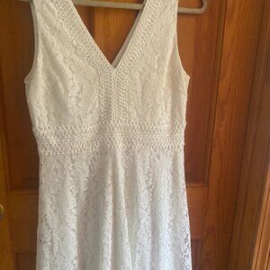 OFF WHITE LACE V-NECK DRESS WITH CROCHET LACE EMBELLISHMENT, BACK ZIP, LINED